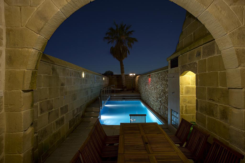 West B&B Għarb Kültér fotó